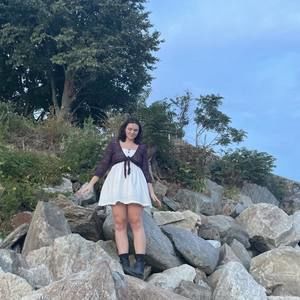 Meet your Posher, Clara